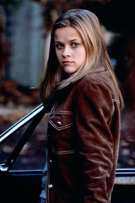 Reese Witherspoon Young, Fear 1996, Reese Witherspoon Movies, Reece Witherspoon, Pnw Style, Nicole Walker, Reese Witherspoon Style, Nostalgia Aesthetic, It Girls