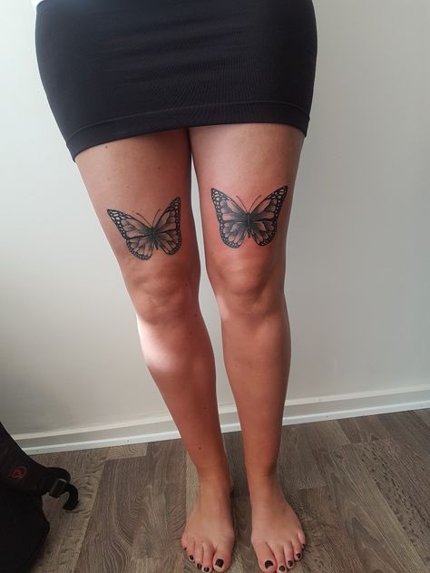 Over The Knee Butterfly Tattoo, Butterfly Tattoo Above The Knee, Butterfly Tattoo On Upper Thigh, Above Knee Tattoos Women Butterfly, Butterfly On Knee Tattoo, Butterfly Tattoo Over Knee, Inside Thigh Tattoos Women, Butterfly On Thigh Tattoo, Leg Tattoos Butterfly