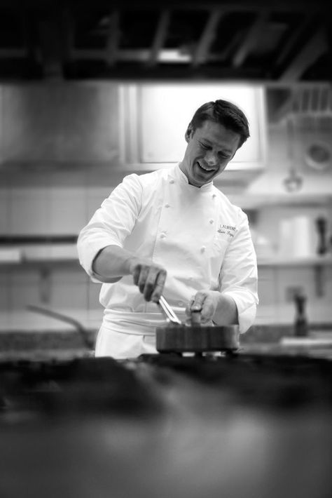 Chef Portrait, Chef Photography, Chef Pictures, Portfolio Photo, Cooking Photography, Corporate Portrait, Restaurant Photography, Restaurant Photos, Hotel Staff