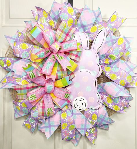 I don’t what’s better than an adorable Easter wreath – except maybe Two… or even THREE adorable Easter wreaths. In this tutorial, I’m going to show you how to stretch your supplies with the popular – and Sincerely Creative Mom created – pancake wreath! Easter Pancakes, Pancake Wreath, Wreath Making Business, Wreath With Ribbon, Easter Grapevine Wreath, Make Your Own Wreath, Diy Spring Wreath, Creative Mom, Yarn Wreath