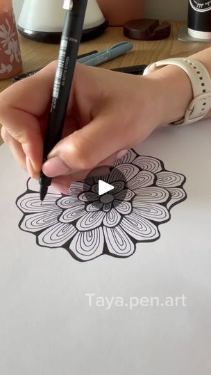 Meditative Drawing Ideas, Health Doodles, Tangle Designs, Doodle Tutorial, Zen Tangle Art, Meditative Drawing, Doodling Tutorial, Zendoodle Art, Creative Art Projects