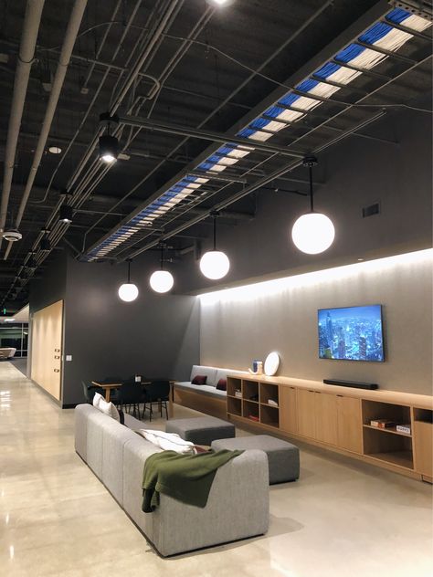 Sm Entertainment Building Interior, It Help Desk, Angel Model, Hospital Architecture, Dance Rooms, Building Aesthetic, Music Studio Room, Sm Entertainment, Casa Vintage