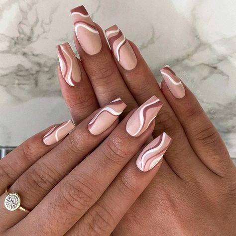 Brown Swirl Nails, White Almond Nails, Natural Nail Designs, Fake Nails Designs, Cute Simple Nails, Subtle Nails, Liquid Nails, Polygel Nails, Nail Patterns