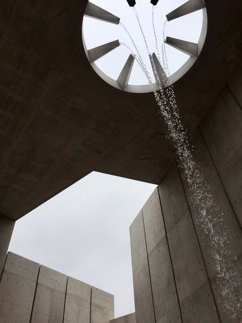 Meditation Space Architecture, Water Architecture, Meditation Center, Sacred Architecture, Architecture Concept Drawings, Architecture Design Concept, Concrete Structure, Structure Architecture, Meditation Space