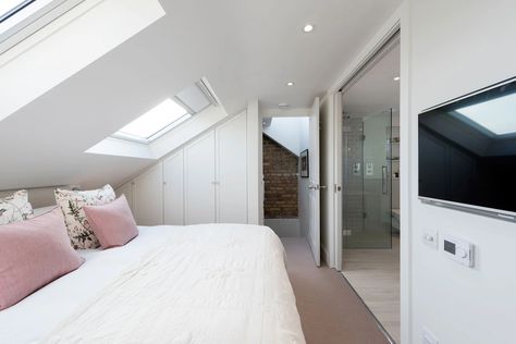 15 Loft Conversion Ideas — Love Renovate Loft Conversion Decor, Loft Conversion Plans, Loft Conversion Bedroom, Dormer Loft Conversion, Bedroom Ensuite, Attic Bedroom Designs, Loft Bathroom, House Loft, Small Loft