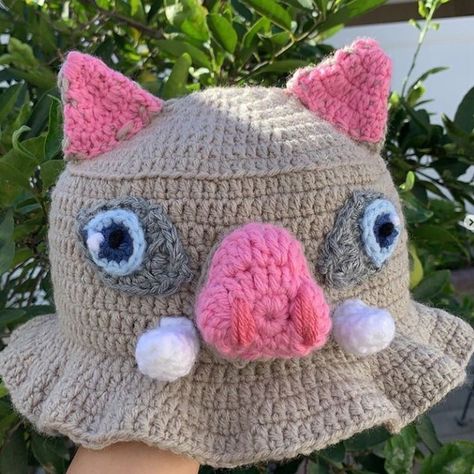 Inosuke Hat Crochet Pattern, Crochet Hat Ideas Aesthetic, Inosuke Crochet Pattern, Crochet Inosuke Hat, Crochet Inosuke, Aesthetic Crochet Hat Ideas, Demon Slayer Crochet Pattern, Kawaii Crochet Clothes, Anime Crochet Patterns