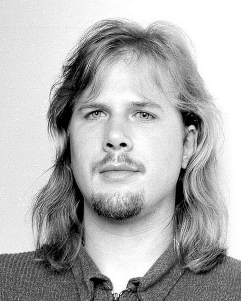 Another cool Jeff Healey promo shot from the mid-'90s! (photo © Robert Knight) ~Rog -Jeff Healey documentary news: jeffhealey.com/2023/05/see-the-light-the-jeff-healey-story Jeff Healey, Buddy Guy, Instagram Cool, Ray Vaughan, Blues Artists, Famous Musicians, Patrick Swayze, Stevie Ray Vaughan, Mid 90s