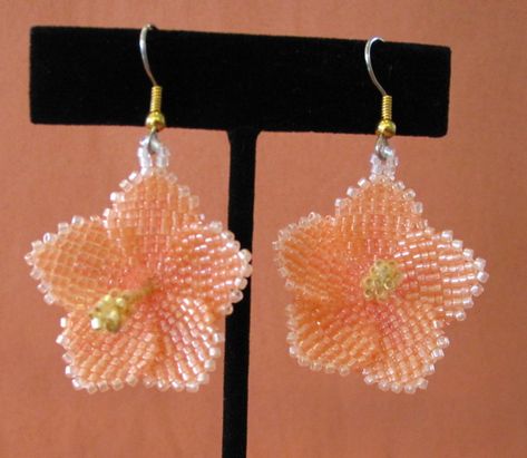 Hibiscus Earrings Bead Flower, Hibiscus Flower, Jewelry Online Shopping, Hibiscus Flowers, Flower Jewellery, Bead Art, Hand Beading, Beaded Earrings, Hibiscus