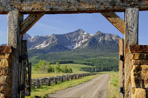 Alaskan Wildlife, Colorado Ranch, Colorado Fall, San Antonio River, Mountain Sky, Mountain Ranch, Petrified Forest, Vacation Usa, Colorado Mountain