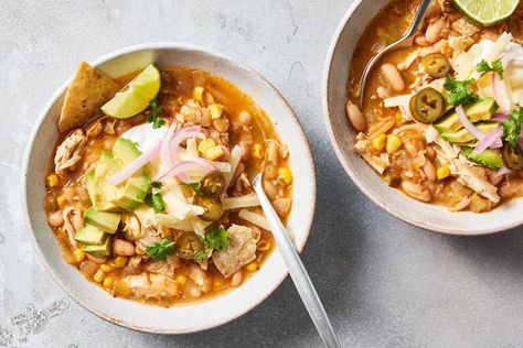 White Chili Recipe, Miso Chicken, Parmesan Soup, Roast Chicken Leftovers, White Chili, White Chili Chicken Recipe, Chickpea Stew, Easy Chili, Chicken Chili Recipe