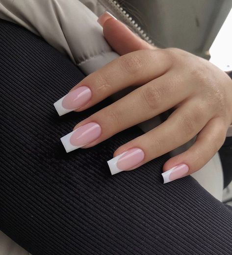 French Tip Acrylic Nails, Her Nails, Simple Acrylic Nails, Classy Acrylic Nails, Short Square Acrylic Nails, Acrylic Nails Coffin Short, Pink Acrylic Nails, Girls Nails, Square Acrylic Nails