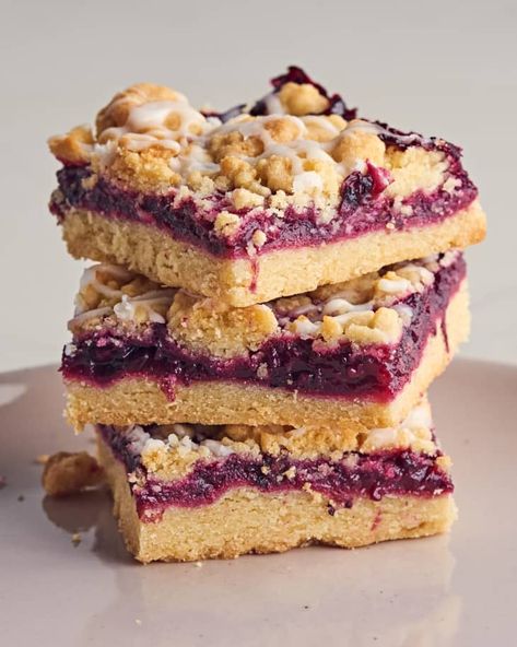 Berry Bars, Bbq Desserts, Crumb Bars, Lemon Ice Cream, Bars Recipe, Brownie Bar, Bakery Recipes, Dessert Bars, Bars Recipes