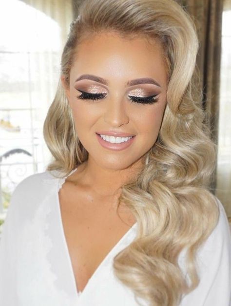 Wedding Makeup Blonde, Bridal Makeup For Blondes, Wedding Makeup For Blue Eyes, Brown Eyes Blonde Hair, Bridal Makeup Tips, Wedding Eyes, Wedding Hairstyles And Makeup, Wedding Eye Makeup, Glam Wedding Makeup