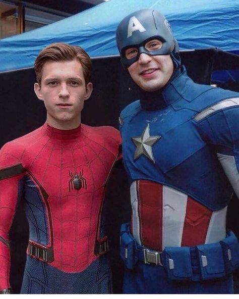 Spiderman Or Captain America ?-Follow For More :@Marvel.DC.Team-Turn On  Post Notifications- Tag Your Friends -...-|#Deadpool  ....marvel.dc.team is sharing instagram posts and you can see pictures  video posts and on this media post page. Angela Marvel, Avengers Cast, Tom Holland Peter Parker, Tom Holland Spiderman, Chris Evans Captain America, Marvel Actors, Man Thing Marvel, Marvel Vs, Marvel Funny