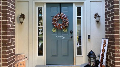 A Pool Noodle Ghost Kid Is The Most Adorable DIY Halloween Decor For Your Porch - House Digest Pool Noodle Ghost Diy, Pool Noodle Ghost Kids, Kid Diy, Porch House, Ghost Diy, Easy Halloween Decorations, Diy Halloween Decor, Pool Noodle, Pool Noodles