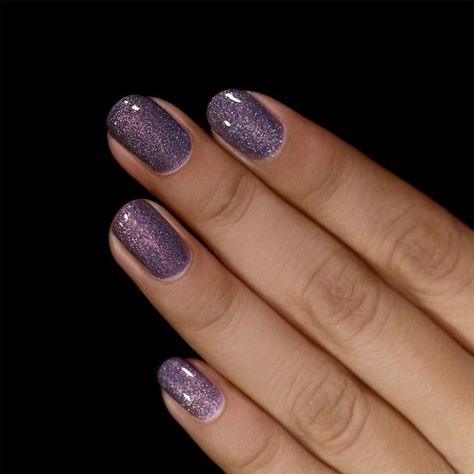 Jell Nails Designs Short, Ilnp Polish, Purple Gel Nails, Shimmer Nail Polish, Nail Color Trends, Nail Shimmer, Short Nails Art, Sparkle Nails, Short Acrylic Nails Designs