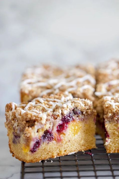 Streusel Topping Recipe, Peach Coffee, Apple Cider Donuts Baked, Peach Blueberry, Blueberry Coffee, Blueberry Coffee Cake, Rhubarb Cake, Peach Cake, Coffee Cake Recipes