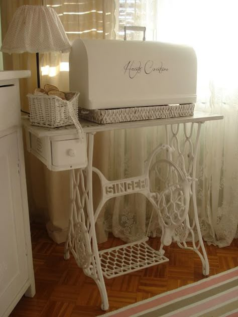 Who would have thought that Singer Sewing Machines aren’t just for sewing! Old Sewing Machine Table, Antique Sewing Machine Table, Sewing Table Repurpose, Singer Sewing Machine Table, Sewing Machine Tables, Sewing Machine Table, New Project Ideas, Dream Craft Room, Old Sewing Machines