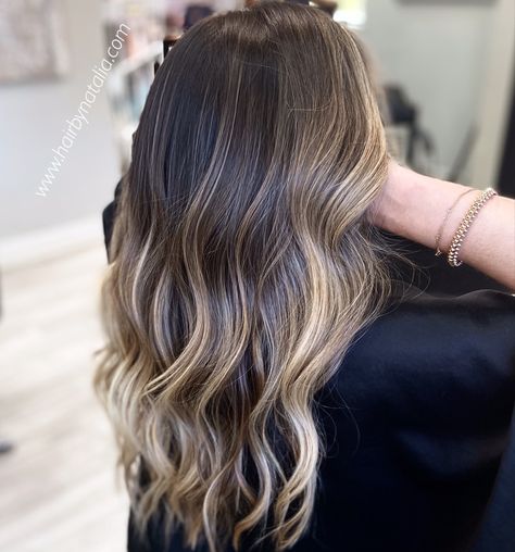 Brunette balayage Balayage Long Hair Brunettes, Fall Hair For Blondes, Caramel Brunette Balayage, Hair For Blondes, Balyage Long Hair Brunettes, Brown Hair Caramel, Fall Brunette Hair, Fall Hair Ideas For Brunettes, Caramel Brunette