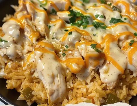 Chicken Wild Rice Casserole, Ranch Chicken Recipes, Wild Rice Casserole, Chicken Chunks, Healthy Bowls Recipes, Oven Chicken, Healthy Bowls, Dairy Free Cheese, Cheesy Chicken