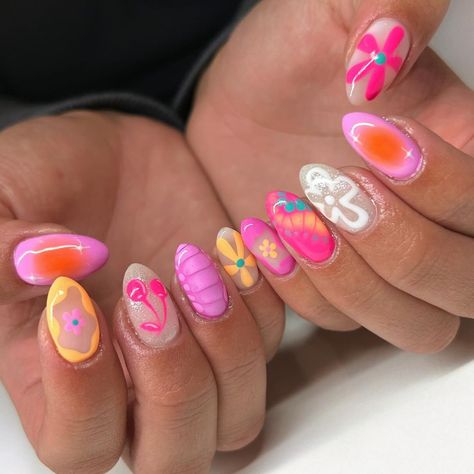 Paisley Provost (@polishedbypais) • Instagram photos and videos Teen Nails, Colorful Nails, Summery Nails, Girly Acrylic Nails, Cute Gel Nails, Acrylic Nails Coffin Short, Short Acrylic Nails Designs, Manicure Y Pedicure, Fire Nails