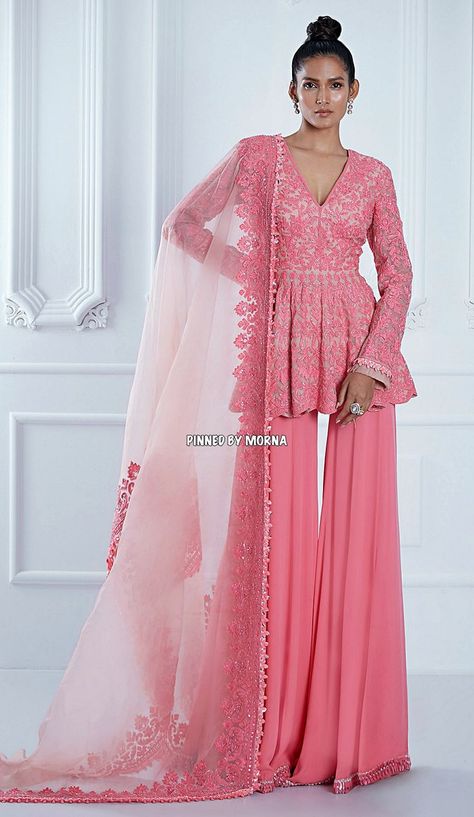 Manish Malhotra - India 🇮🇳 Manish Malhotra Suits, Indian Outfits Lehenga, Anamika Khanna, Yellow Suit, Anarkali Dress Pattern, Manish Malhotra, Pink Suit, Anarkali Dress, Manish