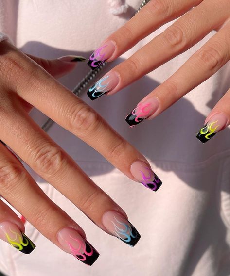 Rave Nails, Lace Nail Art, Nail Designs Ideas, Art Designs Ideas, Punk Nails, Lace Nails, Drip Nails, Goth Nails, Halloween Nail Designs