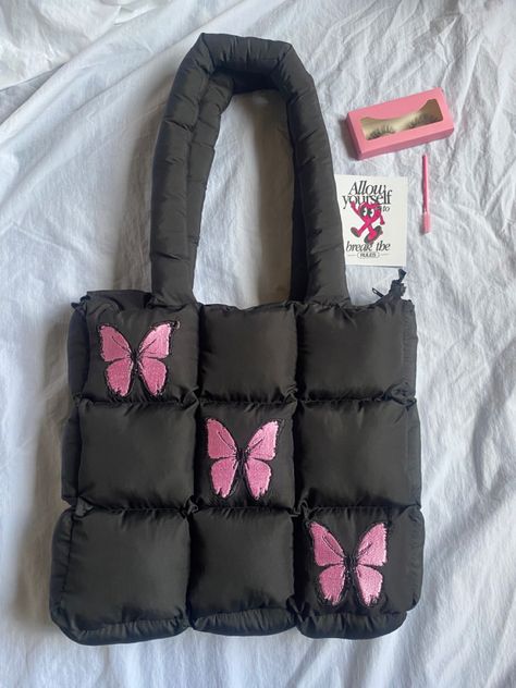 Embroidered butterfly puffer bag. Available in different colors My Mum Made It, Tot Bag, Puffer Bag, Ankara Bags, Classy Clothes, Plaster Wall Art, Bag Packing, Embroidered Butterfly, Quilted Purses