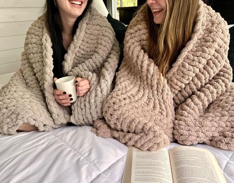 Are they really your best friends if they don’t do impromptu photo shoots for you with your handmade blankets 🤭😍 Daisy Picnic, Handmade Blankets, Aesthetic Photos, Handmade Blanket, Two Girls, Blankets, Best Friends, Daisy, Crochet