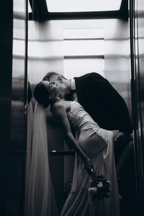 Seductive Wedding Pictures, Hot Wedding Photoshoot, Bodouir Couple Shoot, Wedding Photo Ideas Spicy, Wedding Photos Elevator, Spicy Elevator Wedding Photos, Power Couple Wedding Photos, Spicy Wedding Photoshoot, Spicy Wedding Photos For Husband