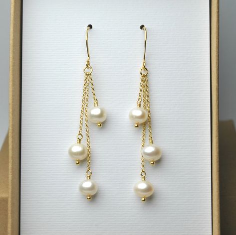 Gemstone Jewelry Aesthetic, Classic Handmade Jewelry, Pearl Beaded Earrings, Korean Jewelry Earrings, Diy Pearl Earrings, Pearl Earrings Designs, Anting Manik, Pearl Earrings Handmade, Real Pearl Earrings