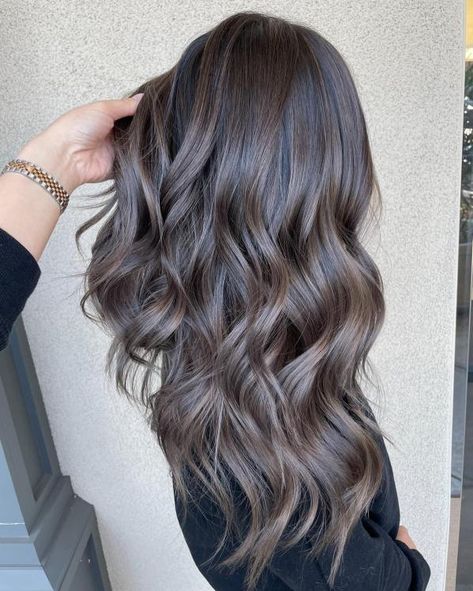 Brown Hair Balayage Long, Cool Brown Hair Balayage, Ashy Brown Highlights, Brown Hair Color Styles, Ash Brown Hair Balayage, Ash Brown Color, Hair Color Styles, Brown Hair Trends, Ashy Hair