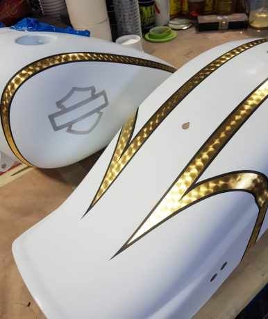 Custom Paint Jobs Motorcycles, Motorcycle Paint Ideas, Mini Chopper Motorcycle, Harley Softail Custom, Street Custom, Custom Motorcycle Paint Jobs, Paint Bike, Motorcycle Paint, Kustom Paint