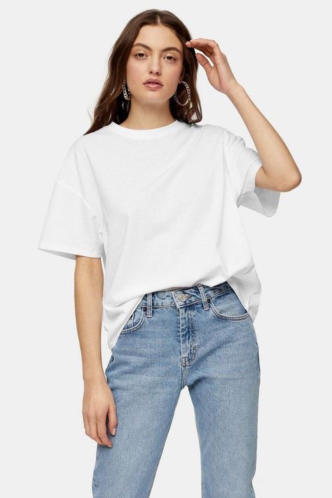 Plain Tshirt Outfit, Oversized Tee Outfit, White Tshirt Outfit, White Tshirt Women, Oversized White T Shirt, T-shirt Photography, Oversize Tshirt Outfits, Plain White T Shirt, Editing Video