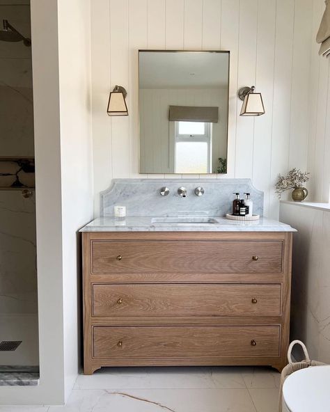 Victorian House Bathroom, Oak Vanity Bathroom, Small Ensuite, Oak Vanity Unit, Oak Vanity, Oak Bathroom, Wall Mounted Taps, Stunning Bathrooms, Square Toe Sandals