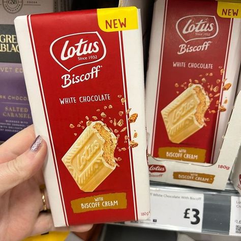 Lotus Biscoff UK on Instagram: "Well... you asked for a white chocolate Lotus Biscoff bar, and we heard you loud and clear 📣 📣 📣 Our brand-new White Chocolate Biscoff Cream bar features our iconic smooth Lotus Biscoff spread encased within a creamy Belgian white chocolate shell and speckled with crunchy Lotus Biscoff biscuit pieces 🍫😮‍💨��It's smooth, it's creamy, it's crunchy and it's available in-store and online at @morrisons right now 🤩🤩🤩 [@uknewestfoods]" Biscoff Cream, Biscoff Chocolate, Lotus Biscoff Spread, White Chocolate Ice Cream, Biscoff Biscuits, Biscoff Spread, White Chocolate Bar, Lotus Biscoff, Loud And Clear