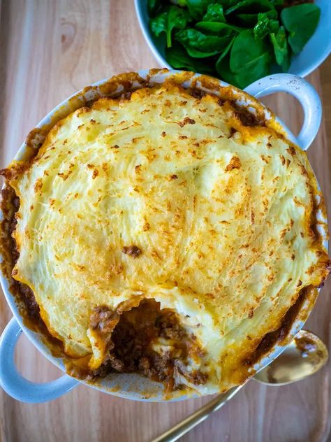 7 easy family dinner ideas - Simple Home Edit Vinegar Chips, Cottage Pie Recipe, Shepherds Pie Recipe, Home Edit, Banoffee Pie, Budget Kitchen, Cottage Pie, Shepherd's Pie, Easy Family Dinners