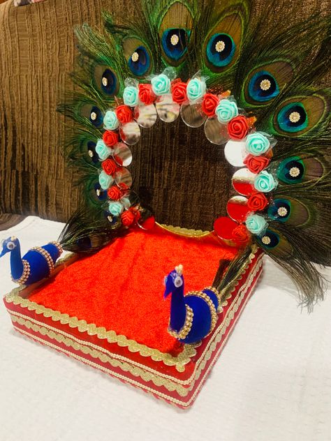 Sihasan For Laddu Gopal, Aasan For Ladoo Gopal, Singhasan For Ladoo Gopal, Kanha Singhasan, Janmashtami Craft Ideas, Janamashtmi Decoration Ideas, Janmashtami Craft, Wedding Card Decorations, Thali Decoration Ideas