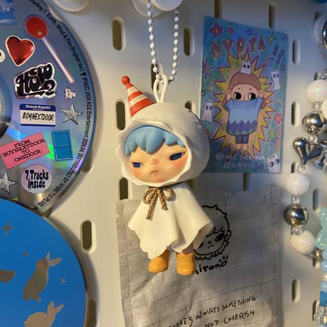 hiro (@nooosshi) on X Pop Mart Figures, Hirono Figures, Sunny Doll, Diy Bouquet Wrap, Vinyl Art Toys, Blind Boxes, Vinyl Toys, Sonny Angel, Diy Bouquet