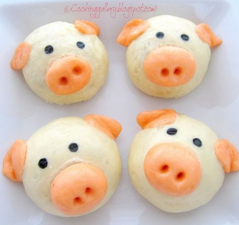 Piggy Steamed pork Buns Steamed Pork Buns, Bento Box Lunch For Kids, Steamed Pork, Dim Sum Recipes, Chinese Bbq Pork, Japanese Lunch Box, Japanese Lunch, Steamed Cake, Bread Art