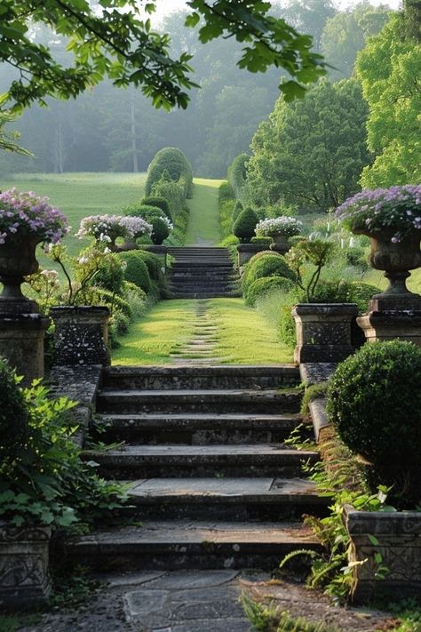 Italian Garden Design, English Garden Design Ideas, English Estate, English Garden Design, Traditional Cottage, Estate Garden, Areas Verdes, Rustic Italian, Backyard Paradise