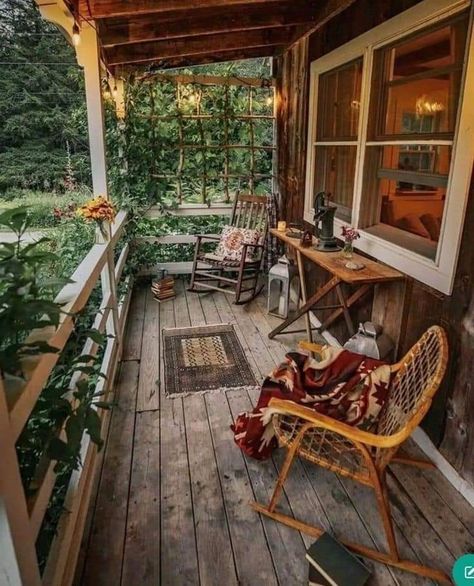 Cabin Porches, Country Porches, Alaska Cabin, Cabin Porch, Cabin Aesthetic, Floating Deck, Rustic Porch, Country Porch, Soul Connection