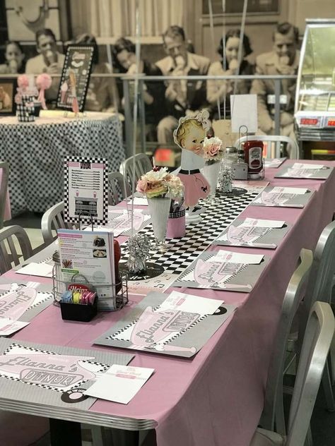 50s Diner Centerpieces, Sock Hop Party Decorations, 1950s Party Decorations, 50th Birthday Celebration Ideas, 1950s Theme Party, 1950s Party Ideas, Grease Themed Parties, 100 Years Celebration, 1950s Party