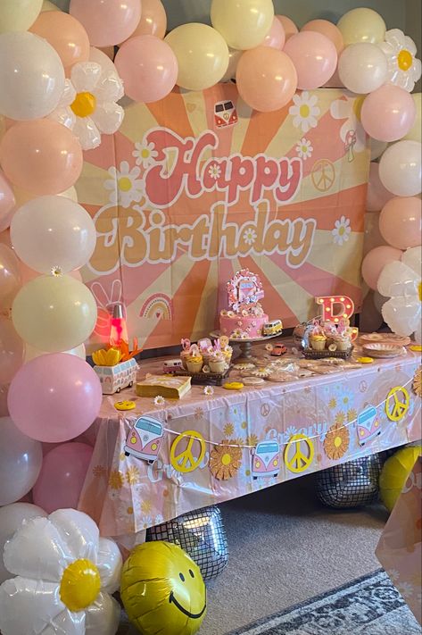 Simple Birthday Brunch Ideas, Two Groovy Cake Table, Eleven Is A Vibe Birthday, Groovy One Bday Party, Hippi Theme Birthday, 6 Is A Vibe Party, Groovy Birthday Party 6, Groovy Birthday Party 10, Groovy Boho Birthday Party