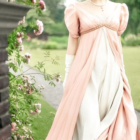 Lana Unreleased, Dresses Historical, Bridgerton Aesthetic, Regency Gown, Regency Era Fashion, Regency Dress, Regency Fashion, 파티 드레스, Old Fashion Dresses