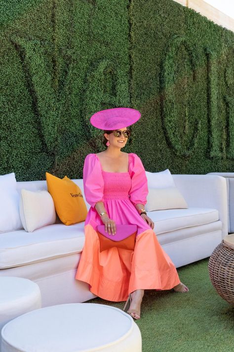 A Recap of the Veuve Clicquot Polo Classic 2021 - Style Charade Veuve Clicquot Polo Classic Outfits, Veuve Clicquot Rose Aesthetic, Veuve Clicquot Polo Classic Decor, Veuve Cliquot Polo Classic, Veuve Clicquot Invitation, Rosé Suit, Veuve Polo Classic, Mixed Print Dress, Gala Ideas