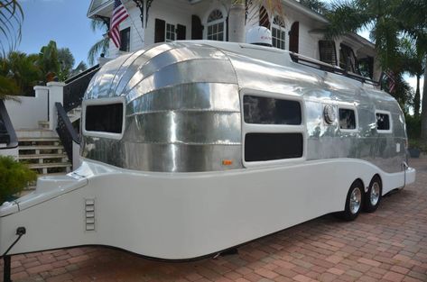 1957 Airstream 25FT Overlander For Sale in Port Charlotte - Airstream Marketplace Airstream Motorhome, Airstream Restoration, Airstream For Sale, Airstream Trailers For Sale, New Frame, Airstream Trailers, Camping Glamping, 5th Wheels, New Tyres