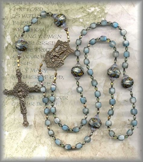 Rosary Workshop: Service - How to make Rosaries Folk Catholicism, Beautiful Rosaries, Rosary Cross, Beautiful Rosary, Rosary Jewelry, Catholic Crafts, Pearl Rosary, Holy Rosary, Happy Times