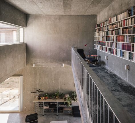 Photo 6 of 12 in A Spanish Architect’s Brutalist-Inspired Home Makes Room for Three Generations - Dwell Brutalist House, Brutalist Interior, Brutalist Buildings, Hallway Design, Layout Architecture, Brutalist Architecture, Concrete Floor, Industrial House, House Architecture Design