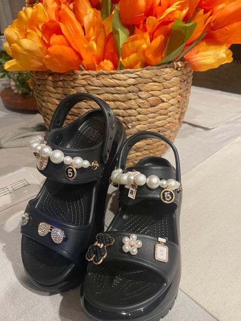 Summer Footwear 2023, Platform Crocs Sandals, Croc Crush Sandal, Crocs Sandals Aesthetic, Croc Platform Sandals, Platform Croc Sandals, Croc Wedges Outfit, Croc Fashion Outfit, Croc Sandals With Jibbitz